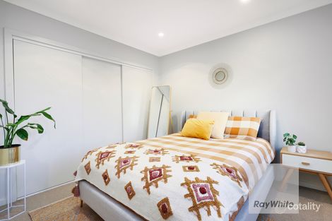 Property photo of 2/12 Broadmeadows Road Tullamarine VIC 3043