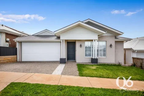 8 Platt Dr, Maddingley, VIC 3340