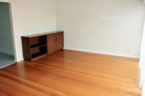 Property photo of 10 Locher Avenue Reservoir VIC 3073