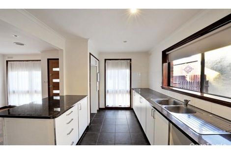 Property photo of 3 Graeme Street Mooroopna VIC 3629