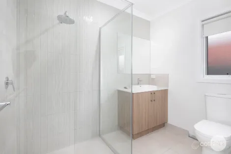 Property photo of 127 Willoby Drive Alfredton VIC 3350