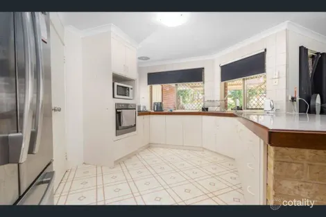Property photo of 10 Weeloo Road Waggrakine WA 6530