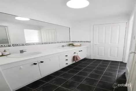 Property photo of 6 Rosamel Lane Manildra NSW 2865