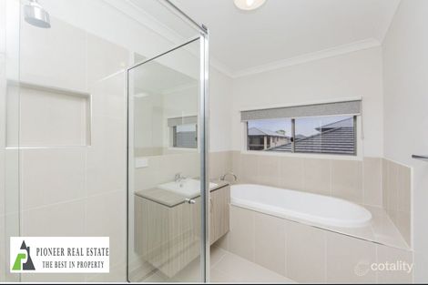Property photo of 7 Lagrange Mews Keysborough VIC 3173