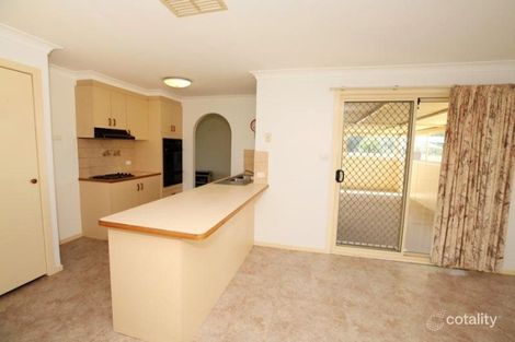 Property photo of 31 Bamarook Crescent Glenfield Park NSW 2650