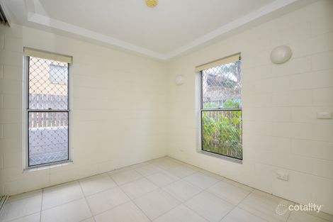 Property photo of 2/10 Second Avenue Broadbeach QLD 4218