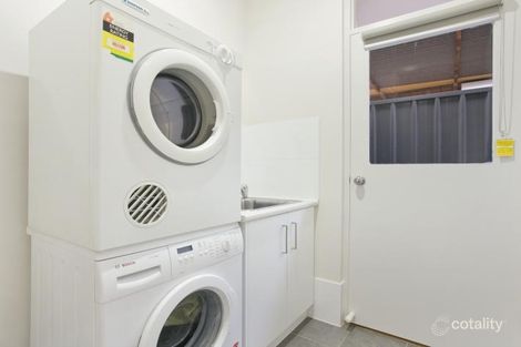 11 Windsor Ave, Clearview, SA 5085