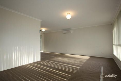 Property photo of 94 Crispsparkle Drive Ambarvale NSW 2560
