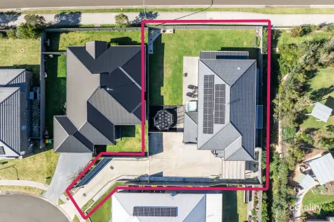 Property photo of 17 Alkira Circuit Horsley NSW 2530