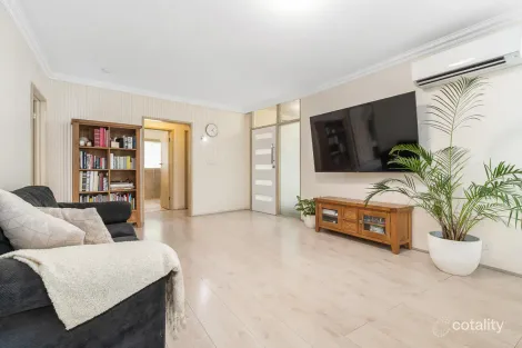 Property photo of 11 Heathmont Close Frankston VIC 3199