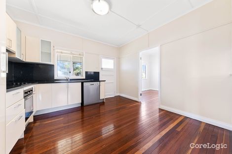 Property photo of 123 Wynnum North Road Wynnum QLD 4178