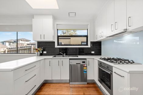 Property photo of 1/3 Shirley Court Doncaster East VIC 3109