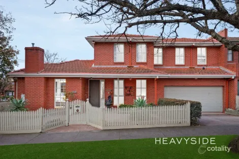 Property photo of 27 Windsor Crescent Mont Albert VIC 3127