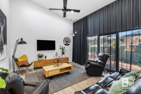 Property photo of 20 Robert Street Kangaroo Flat VIC 3555