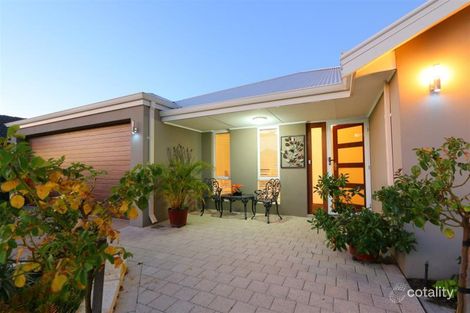 Property photo of 90 Edgecombe Pass Aveley WA 6069