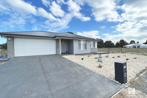 Property photo of 11 Kempton Grove Metung VIC 3904