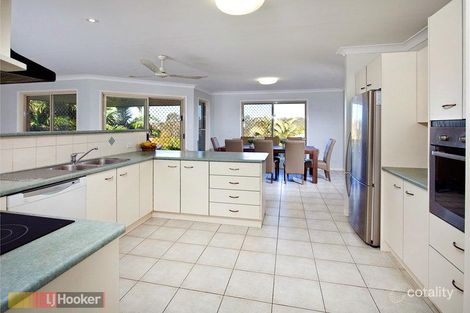 Property photo of 15 Boronia Court Albany Creek QLD 4035