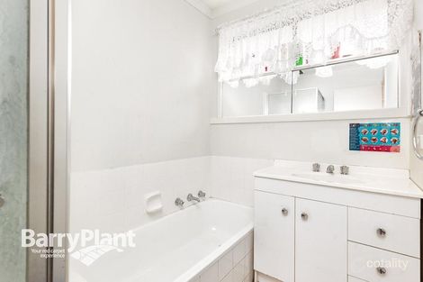 Property photo of 7 Lisa Court Noble Park VIC 3174