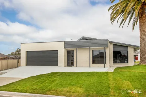 2/2 LINKS CT, SHEARWATER, TAS 7307
