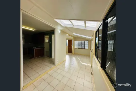 Property photo of 13 Dix Street Kepnock QLD 4670