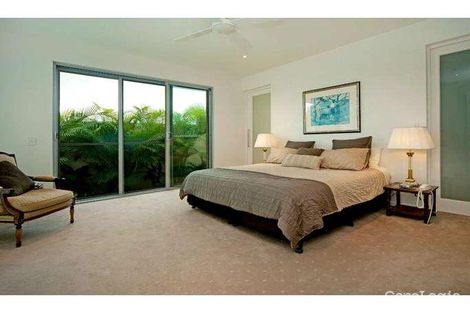 Property photo of 9106 Peter Senior Drive Hope Island QLD 4212
