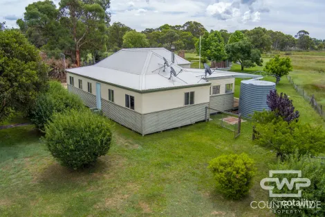 Property photo of 31 Inverell Road Emmaville NSW 2371