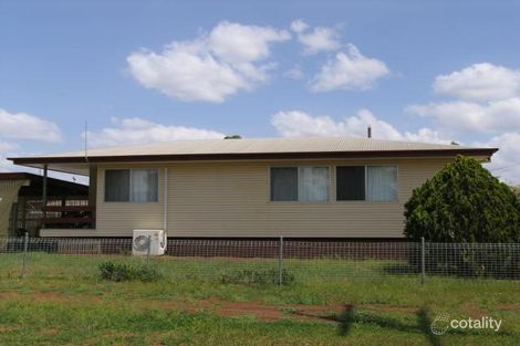 2 King St, Oakey, QLD 4401