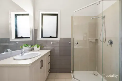 Property photo of 6 Triandra Close Caroline Springs VIC 3023