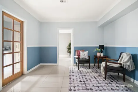 Property photo of 6 Triandra Close Caroline Springs VIC 3023