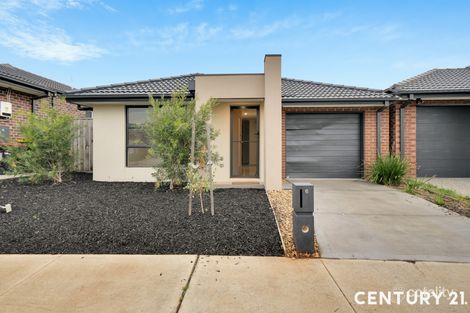 6 Akram Way, Rockbank, VIC 3335