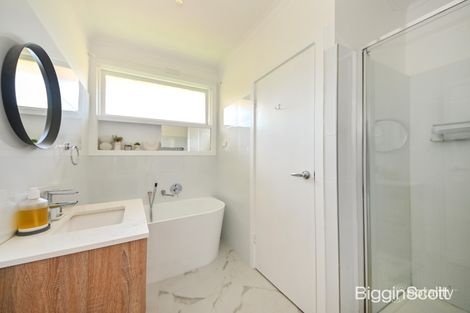 Property photo of 4/77-81 Avonhurst Drive Glen Waverley VIC 3150