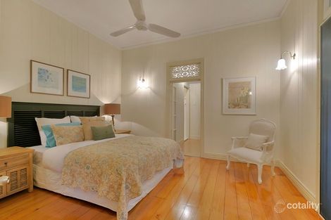 Property photo of 67 Carlton Terrace Wynnum QLD 4178