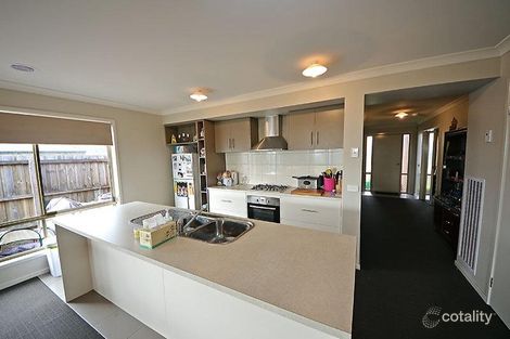 Property photo of 18 Madeira Close Portland VIC 3305