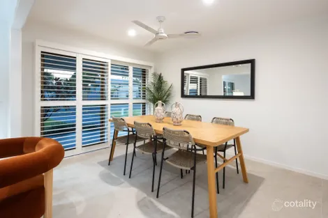 Property photo of 31 Burrendong Road Coombabah QLD 4216