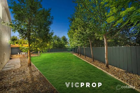 Property photo of 10 Watersun Court Point Cook VIC 3030