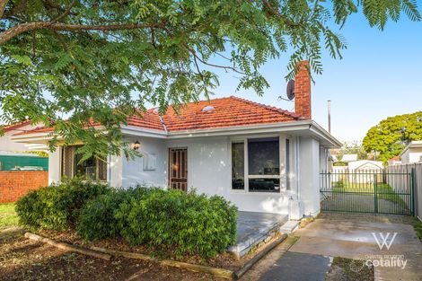 Property photo of 18 Crellin Way Cloverdale WA 6105