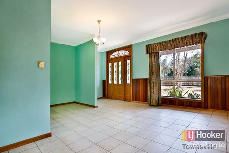 Property photo of 2 Tulloch Court Kelso QLD 4815