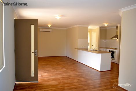 Property photo of 2/3 Glenfield Place Mount Nasura WA 6112