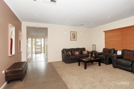 Property photo of 48 Azure Drive Tarneit VIC 3029