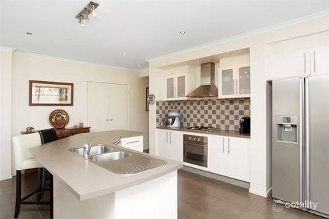 Property photo of 48 Azure Drive Tarneit VIC 3029