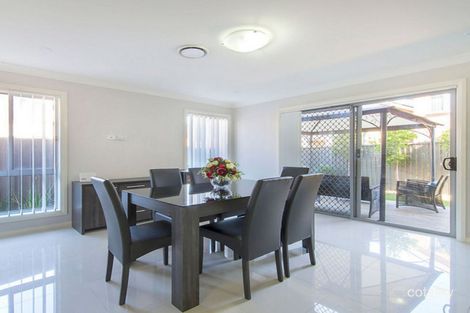 Property photo of 2/5 Rafter Parade Ropes Crossing NSW 2760