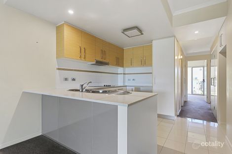 Property photo of 15/86 Pembroke Road Coorparoo QLD 4151
