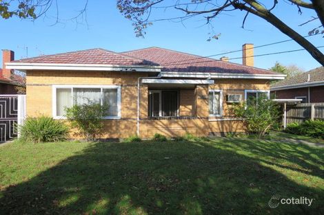 102 Kangaroo Rd, Hughesdale, VIC 3166