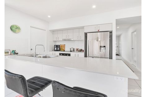 Property photo of 14 Snowdonia Crescent Yarrabilba QLD 4207