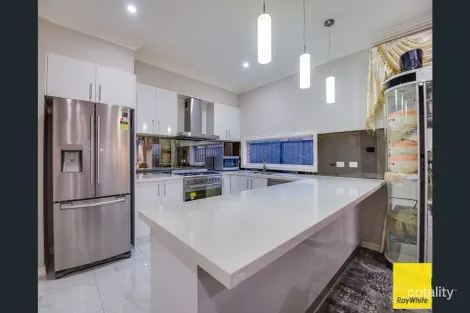 Property photo of 77 Caraleena Drive Tarneit VIC 3029