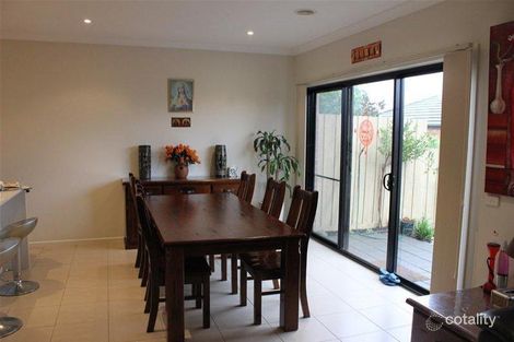 Property photo of 16 Manuscript Drive Endeavour Hills VIC 3802