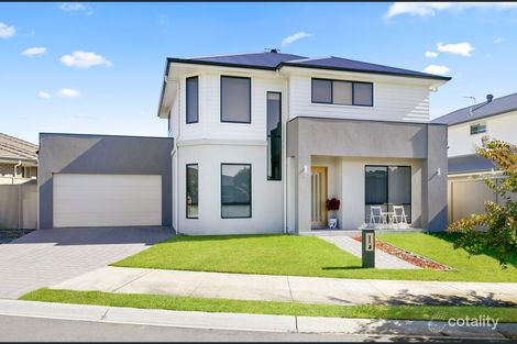 Property photo of 2 Silky Road Spring Farm NSW 2570