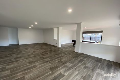 Property photo of 57 Burleigh Drive Australind WA 6233