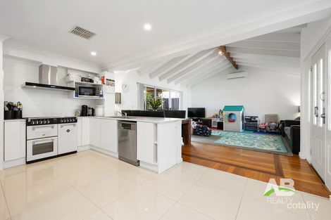 Property photo of 15 Clarkside Court Wanneroo WA 6065