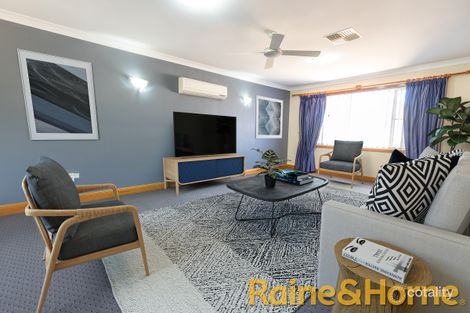 Property photo of 12 Ellengerah Street Narromine NSW 2821